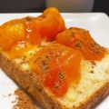 ☆GSSQHY☆'s cooksnap of when they made ラム酒香る❀柿×ゴーダのトースト.