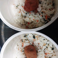 まちゃモンZ's cooksnap of when they made 10分で簡単に♪鮭とわかめの混ぜご飯.
