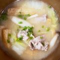 ♡♡（＾Ｏ＾）♡♡'s cooksnap of when they made 温まる♪白菜と豚肉のお味噌汁.
