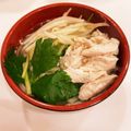❁Abake❁'s cooksnap of when they made 鶏ガラスープの素で作る簡単フォー風うどん.