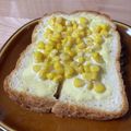 みょんとも's cooksnap of when they made 朝食！セブン風☆コーンマヨネーズパン.