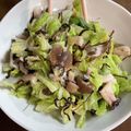 ＭＩ−ＳＡＮ's cooksnap of when they made レンジでキャベツとしめじのゴマ塩昆布和え.