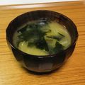 Asato★'s cooksnap of when they made 玉ねぎとわかめの味噌汁.
