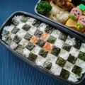 ＊sanacchi＊'s cooksnap of when they made ☆キャラ弁！簡単！のり弁deデコ弁！☆.
