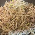 sikioriori's cooksnap of when they made 簡単♪長ねぎたっぷりもやしと豚肉炒め.