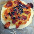 クック3N0VKO☆'s cooksnap of when they made 焼鳥缶で照焼きチキンピザ.