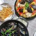 M・K's cooksnap of when they made フライパン1つ！S&Bの素で本格パエリア.