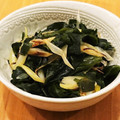 かなりんココりん's cooksnap of when they made 長ネギとワカメの炒めもの.
