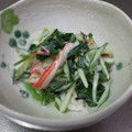 おりょせん's cooksnap of when they made お弁当の一品に☆法蓮草と蟹カマのおひたし.