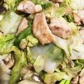 Pugまこちゃん's cooksnap of when they made 鶏胸肉とキャベツのレモンバター炒め★.