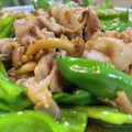 toshio39's cooksnap of when they made ししとうとしめじの甘辛炒め.