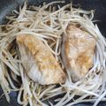 それがし某's cooksnap of when they made 安くて簡単！メカジキのもやし餡かけ.