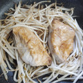 それがし某's cooksnap of when they made 安くて簡単！メカジキのもやし餡かけ.