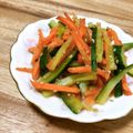 こはる・▽・'s cooksnap of when they made ダシダで☆キュウリと人参の簡単ナムル.