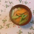 yesmama's cooksnap of when they made かぼちゃと小松菜のお味噌汁♡.