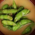 ひぃちゃんひー's cooksnap of when they made 冷凍枝豆の味噌汁.