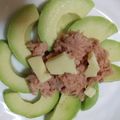 xyzクック's cooksnap of when they made あったかチーズアボガドサラダ風.