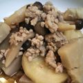 いさみょば's cooksnap of when they made フライパンで 里芋と大根 挽肉あんかけ.