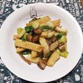 ﾁｲﾁｬﾝﾏﾏ's cooksnap of when they made 椎茸とチンゲン菜のバター醤油炒め.