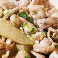 クィーンJJJ316's cooksnap of when they made 大根と豚肉のめんつゆバター炒め.