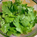 ＊＊もっさん＊＊'s cooksnap of when they made 簡単便利♡セロリの葉は冷凍保存.