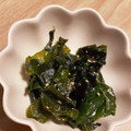 おこげ꙳★'s cooksnap of when they made わかめのごま油炒め.