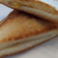 usako130's cooksnap of when they made リンゴとクリームチーズのホットサンド☆.