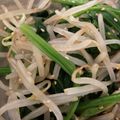 ぽてぽーて's cooksnap of when they made 簡単やみつき！もやしとほうれん草のナムル.