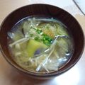 えるえる２８６'s cooksnap of when they made ナスを食べよう☆揚げナスの味噌汁.