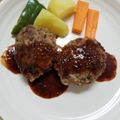 クック7N91N6☆'s cooksnap of when they made 昆布粉末が隠し味の手作りハンバーグ.