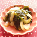 もすろー's cooksnap of when they made 超～簡単ワカメと新玉ねぎ炒め.