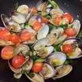 ★コニー★'s cooksnap of when they made あさりとつぼみ菜のペペロンチーノ炒め.