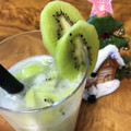 kurozata's cooksnap of when they made 【簡単】ゴロっとキウイのさっぱりモクテル.