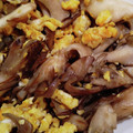ニャすけ's cooksnap of when they made 卵と舞茸の炒め物.