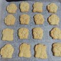 クックEYGEQU☆'s cooksnap of when they made 簡単！材料4つでサクサク中力粉クッキー.