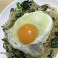 クックBLTENE☆'s cooksnap of when they made サッポロ一番塩ラーメンほうれん草焼きそば.
