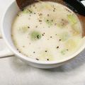 iketa's cooksnap of when they made アボカドとモッツァレラの豆乳味噌スープ.