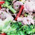 クックOW8TC2☆'s cooksnap of when they made ブロッコリーと豚肉のからしマヨ炒め☆.