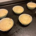 BellmanM's cooksnap of when they made サワークリームとレーズンのマフィン.