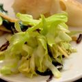 MULA's cooksnap of when they made 簡単すぎる♪塩昆布キャベツ.