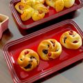 cra's cooksnap of when they made 可愛いお花✽バターシュガーの菓子パンHB.