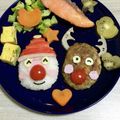 クック4P73QB☆'s cooksnap of when they made キャラ弁☆クリスマスに簡単サンタおにぎり.