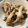 ベティ３'s cooksnap of when they made 焼ききのこのピクルス【作り置き】.