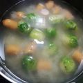 あんこだよ。's cooksnap of when they made 芽キャベツと新玉ねぎのスープ.