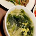 とろろ☆'s cooksnap of when they made ゴマ油と鶏ガラスープの若芽スープです。.