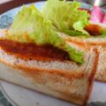 NAGANO久留米's cooksnap of when they made 残ったカレーでホットサンド.
