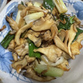 クックU7H2DC☆'s cooksnap of when they made 本しめじと九条ネギのバタポン炒め.
