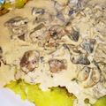 お〜♪'s cooksnap of when they made チューリッヒ風牛肉のクリーム煮.