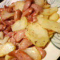 ★チャコ姫★'s cooksnap of when they made ベーコンとソーセージジャガイモの蒸し煮.