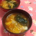 赤い電話's cooksnap of when they made キムチの味噌汁.
